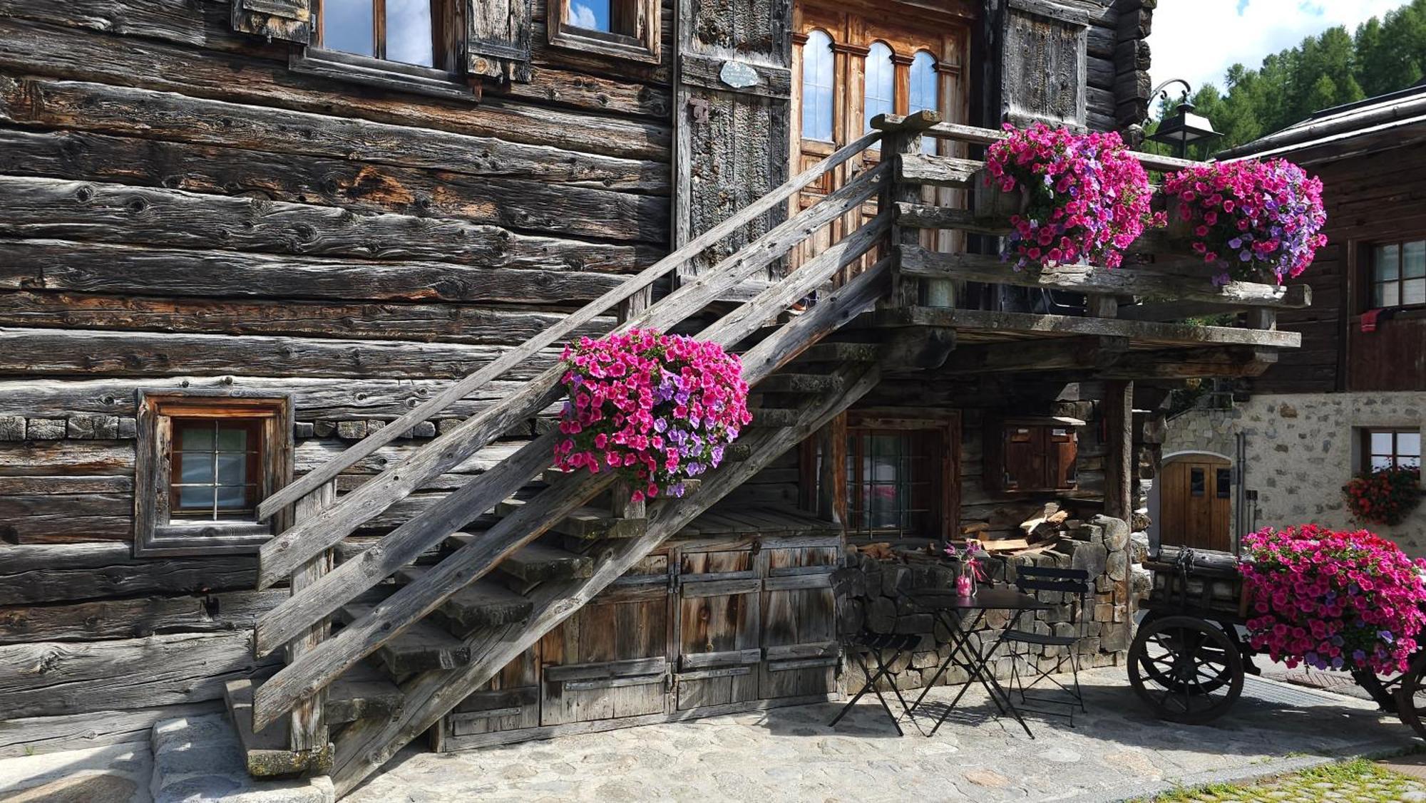 Chalet Canton Livigno Buitenkant foto